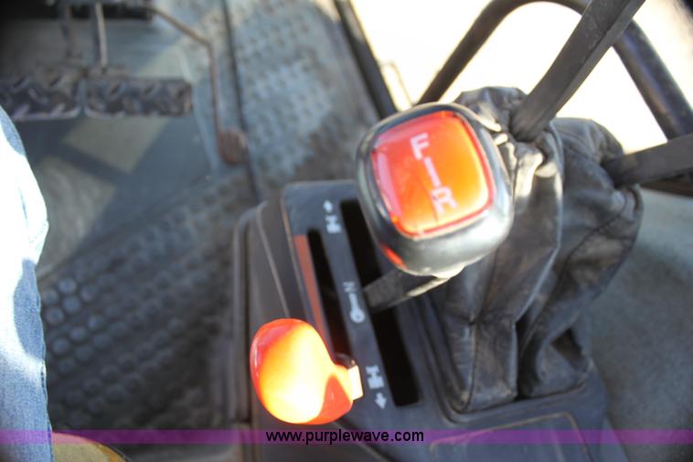 image for item G4333 Ford 7740SL Powerstar tractor