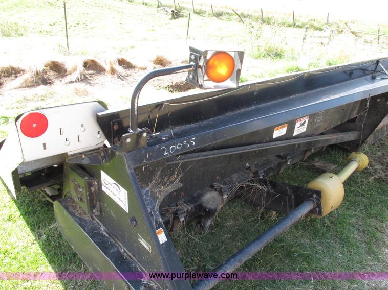 image for item G9219 1997 AGCO 830 8RN corn head