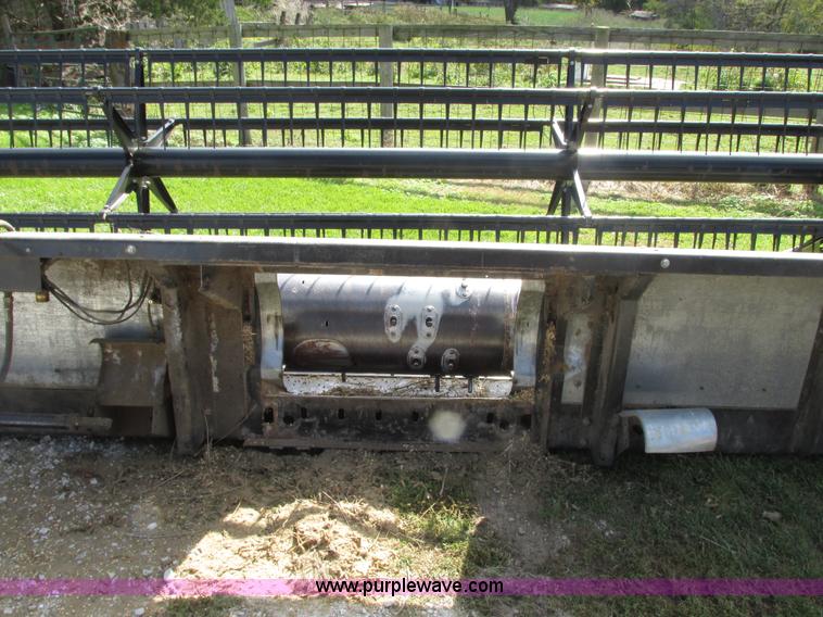 image for item G9220 1995 AGCO 500 20' grain platform