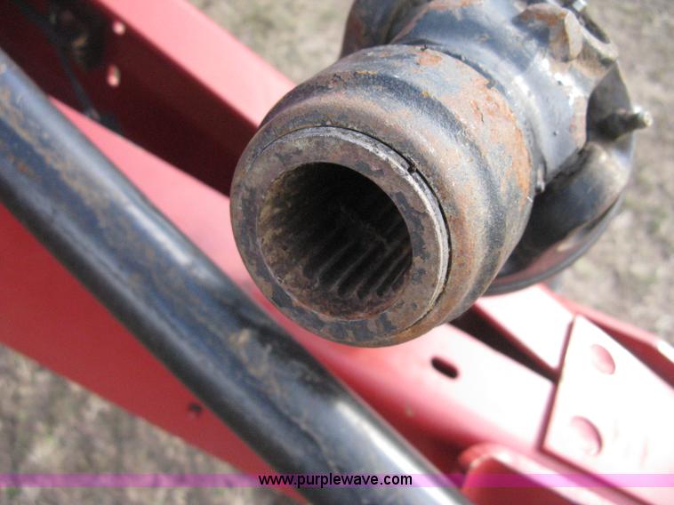 image for item H4456 2005 New Idea 6465 round baler