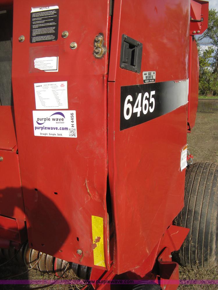 image for item H4456 2005 New Idea 6465 round baler