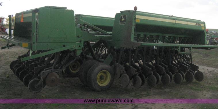 image for item H4458 John Deere 455 grain drill