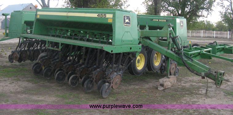 image for item H4458 John Deere 455 grain drill