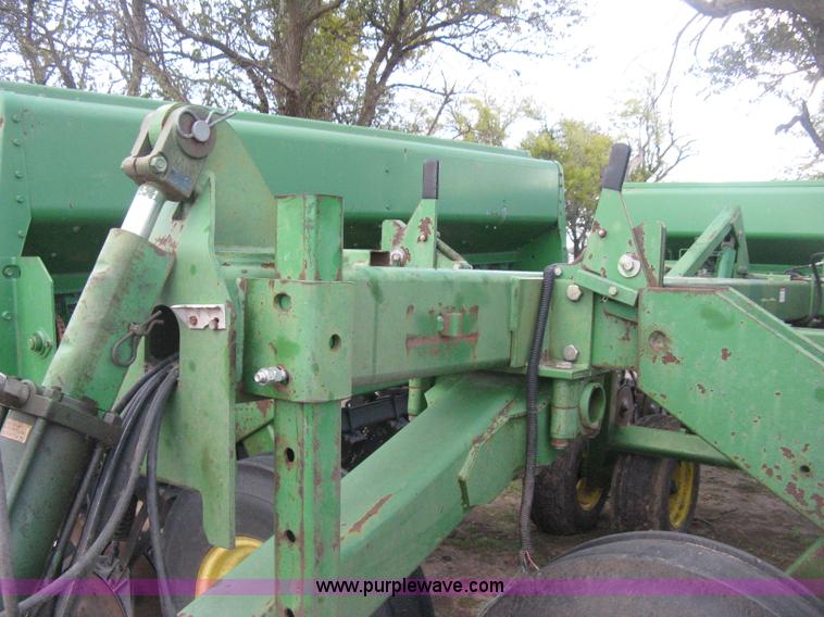 image for item H4458 John Deere 455 grain drill