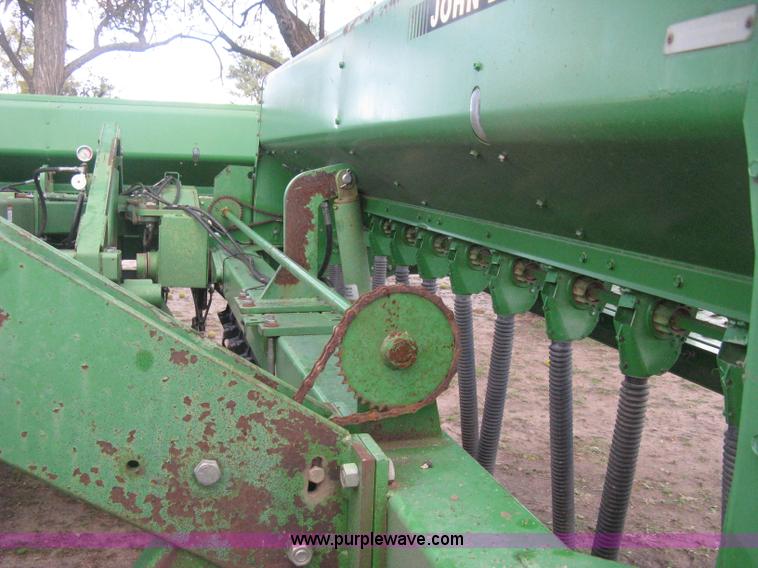 image for item H4458 John Deere 455 grain drill