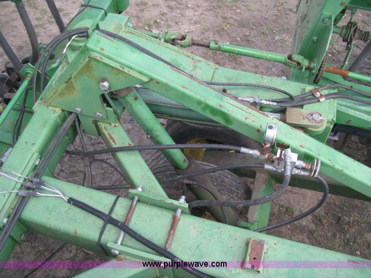 image for item H4458 John Deere 455 grain drill