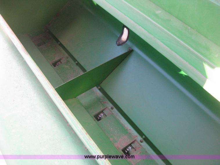 image for item H4458 John Deere 455 grain drill