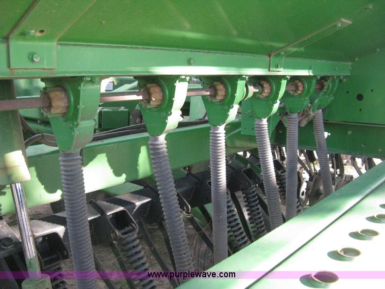 image for item H4458 John Deere 455 grain drill