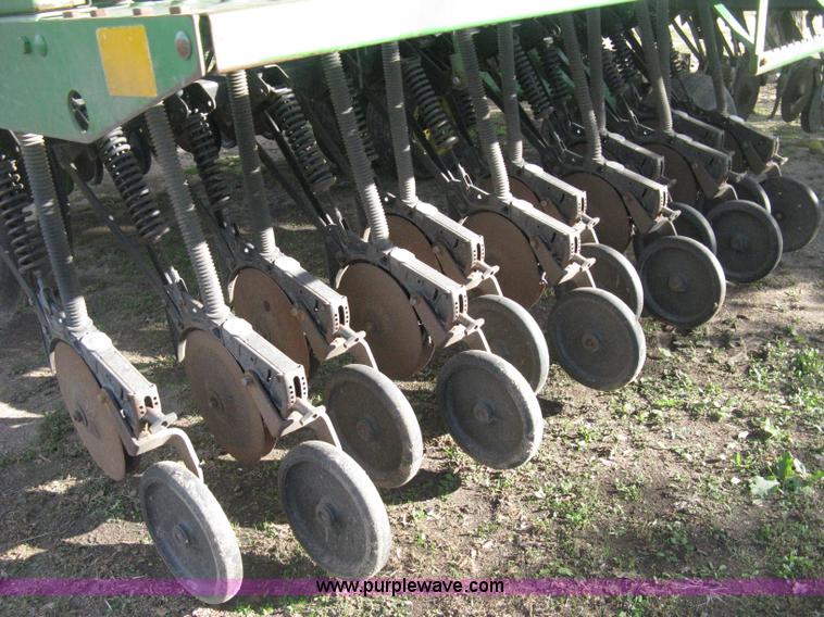 image for item H4458 John Deere 455 grain drill