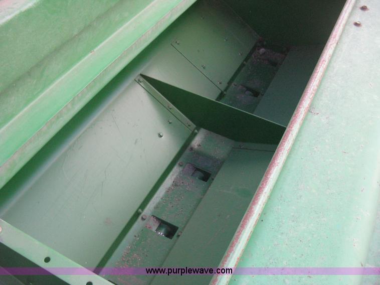 image for item H4458 John Deere 455 grain drill