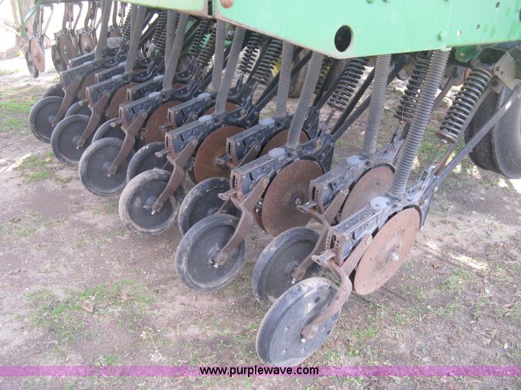 image for item H4458 John Deere 455 grain drill
