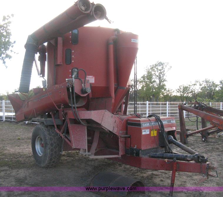 image for item H4472 Case 1350 grinder/mixer