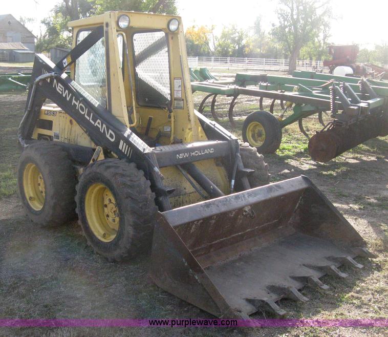 image for item H4475 1988 New Holland L553 skid steer