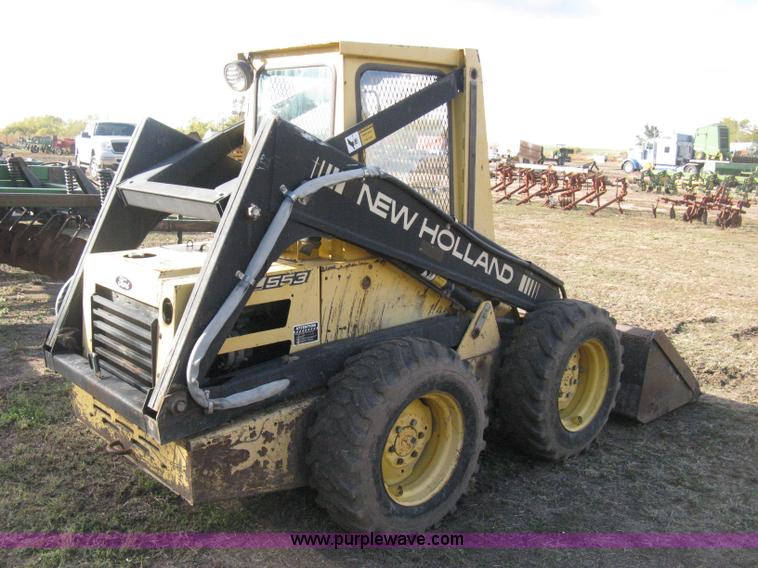 image for item H4475 1988 New Holland L553 skid steer