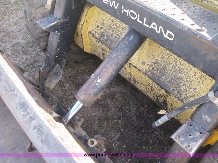 image for item H4475 1988 New Holland L553 skid steer