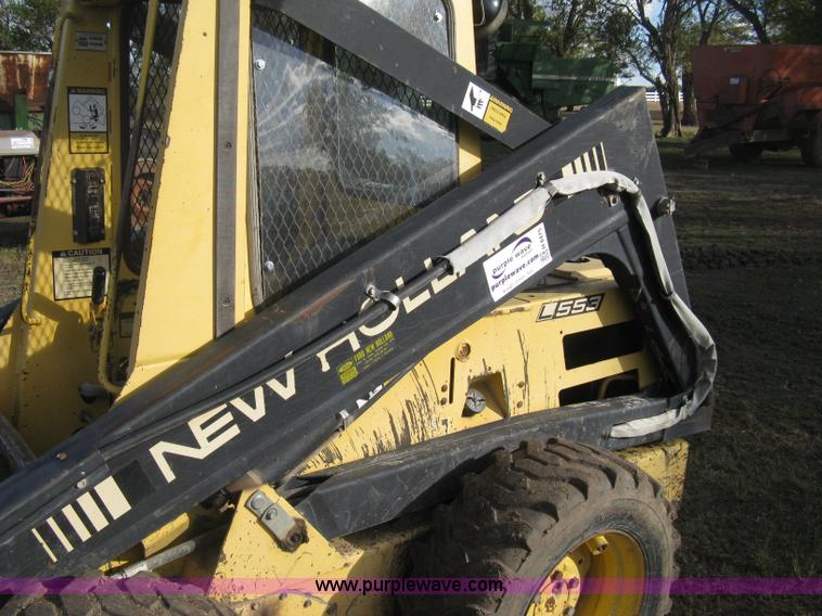 image for item H4475 1988 New Holland L553 skid steer
