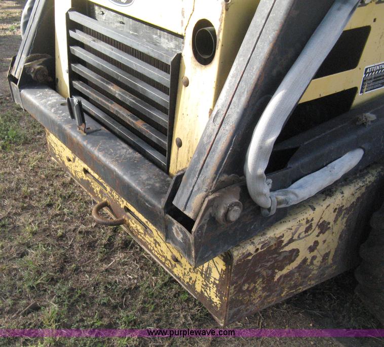 image for item H4475 1988 New Holland L553 skid steer