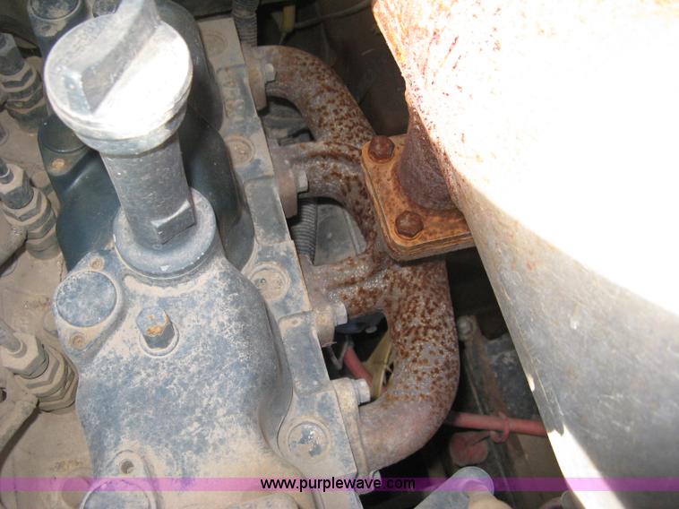 image for item H4475 1988 New Holland L553 skid steer