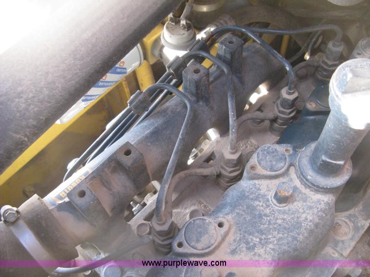 image for item H4475 1988 New Holland L553 skid steer