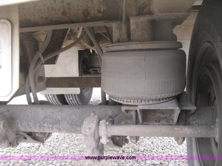 image for item H6313 1996 Timpte Super Hopper bottom trailer