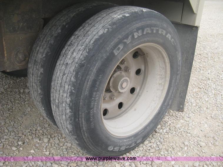 image for item H6313 1996 Timpte Super Hopper bottom trailer