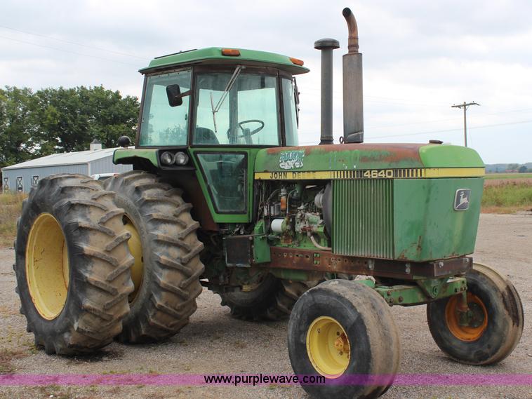 image for item H6775 1978 John Deere 4640 tractor