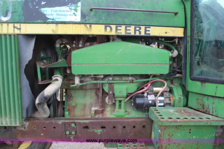 image for item H6775 1978 John Deere 4640 tractor