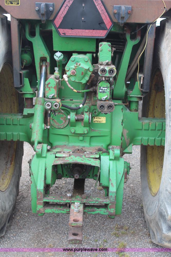 image for item H6775 1978 John Deere 4640 tractor