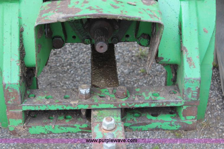 image for item H6775 1978 John Deere 4640 tractor