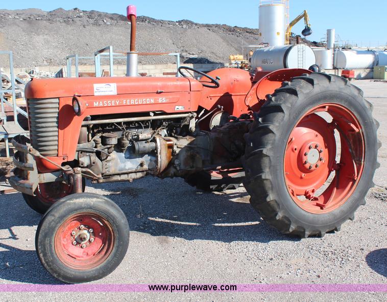 image for item H6814 1958 Massey-Ferguson 65 tractor