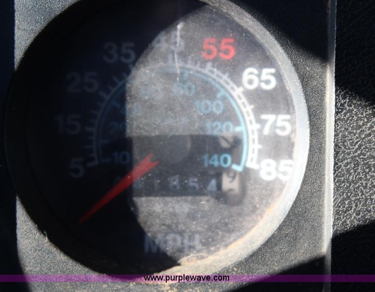 image for item H6876 1988 International 1954 Easy Rider 2000C sprayer