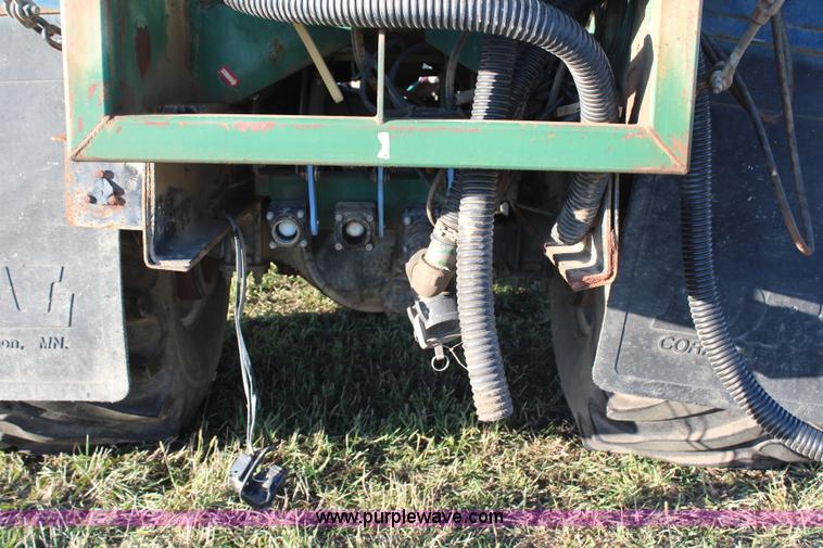 image for item H6876 1988 International 1954 Easy Rider 2000C sprayer