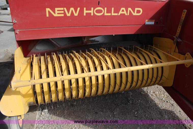 image for item H7977 New Holland 570 square baler