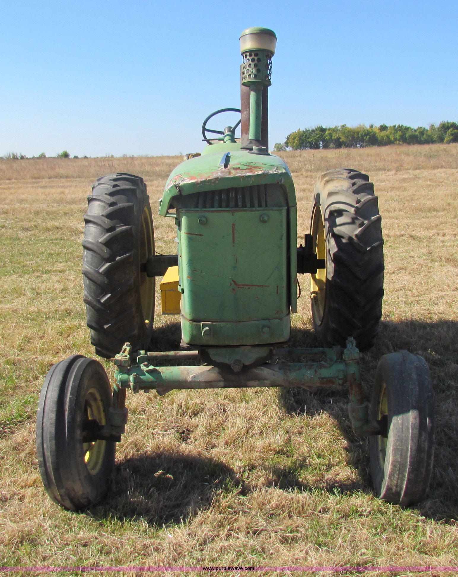 John Deere 3010 tractor in Severy, KS Item G4302 sold Purple Wave