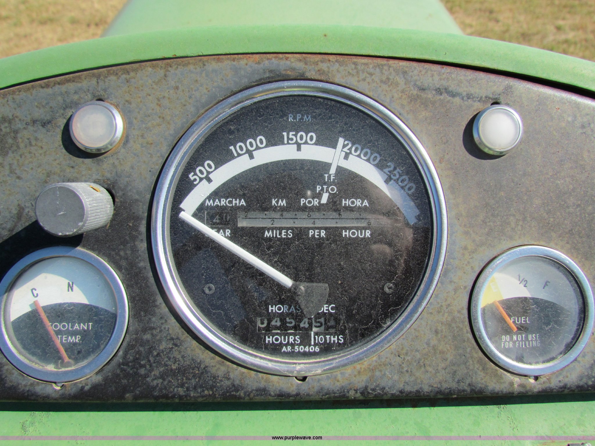 John Deere 3010 tractor in Severy, KS Item G4302 sold Purple Wave