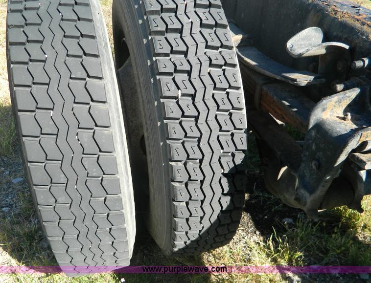 image for item AD9976 2000 Freightliner FL70 truck cab and chassis