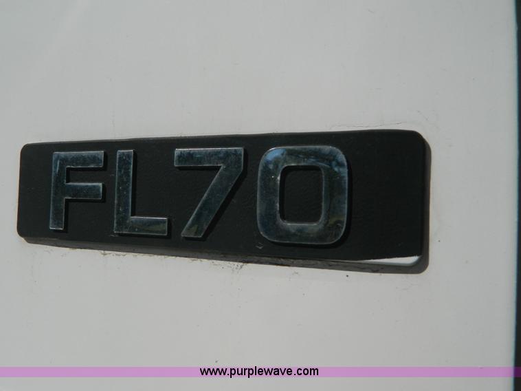 image for item AD9976 2000 Freightliner FL70 truck cab and chassis