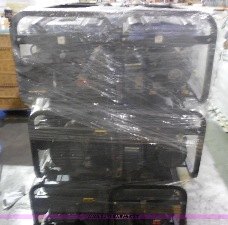 image for item AL9563 (12) Cummins 3,000 watt generators