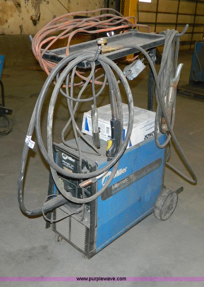 image for item AZ9091 Miller Millermatic 120 CV/DC welder