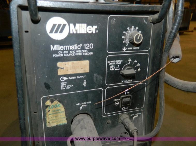 image for item AZ9091 Miller Millermatic 120 CV/DC welder