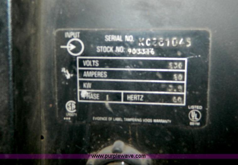 image for item AZ9091 Miller Millermatic 120 CV/DC welder