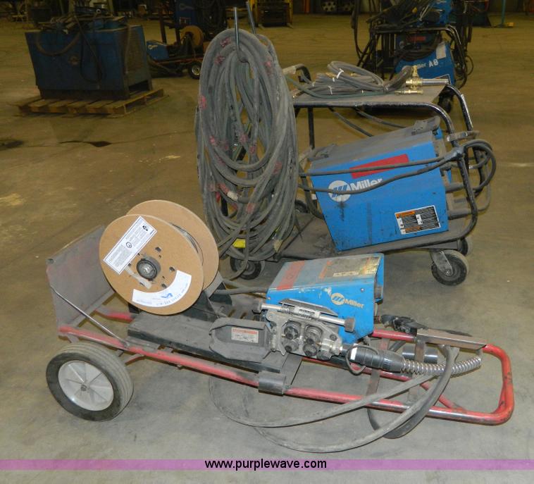 image for item AZ9095 Miller XMT CC/CV welder