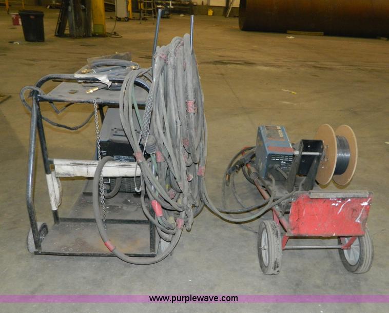 image for item AZ9095 Miller XMT CC/CV welder