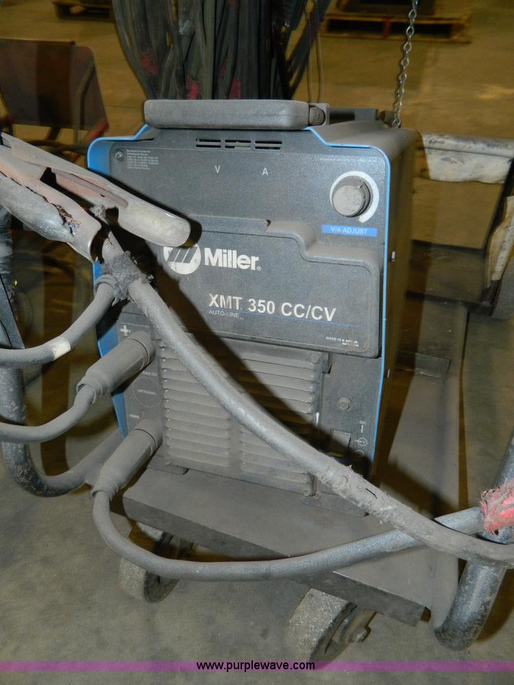 image for item AZ9095 Miller XMT CC/CV welder