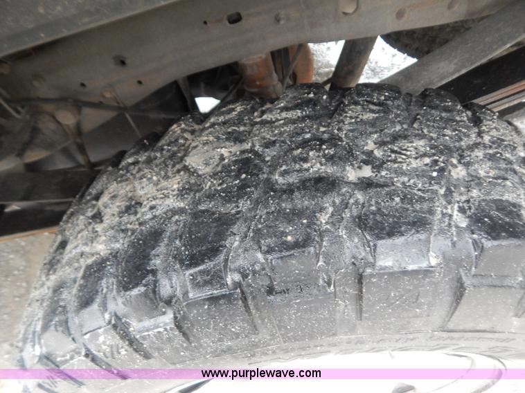 image for item B5841 2007 Ford F250 pickup truck