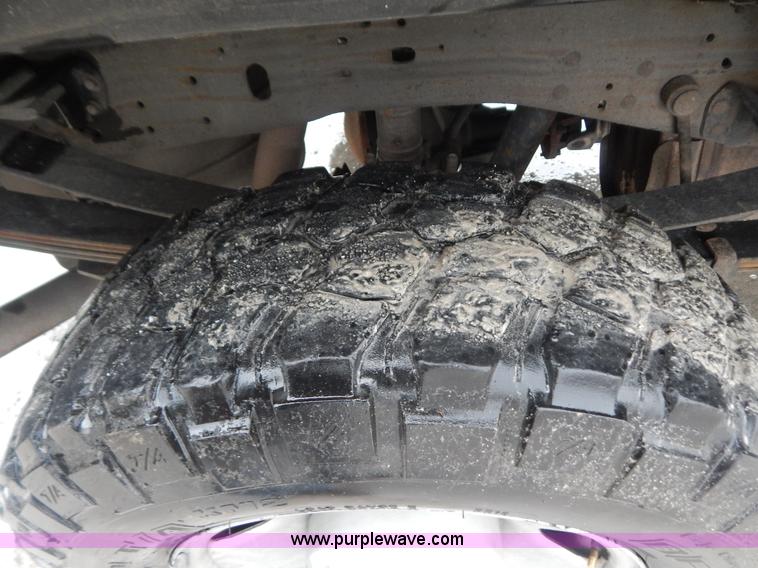 image for item B5841 2007 Ford F250 pickup truck