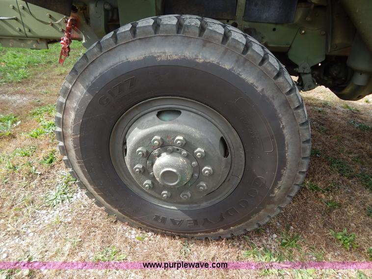 image for item B5933 1984 Am General M925 military truck