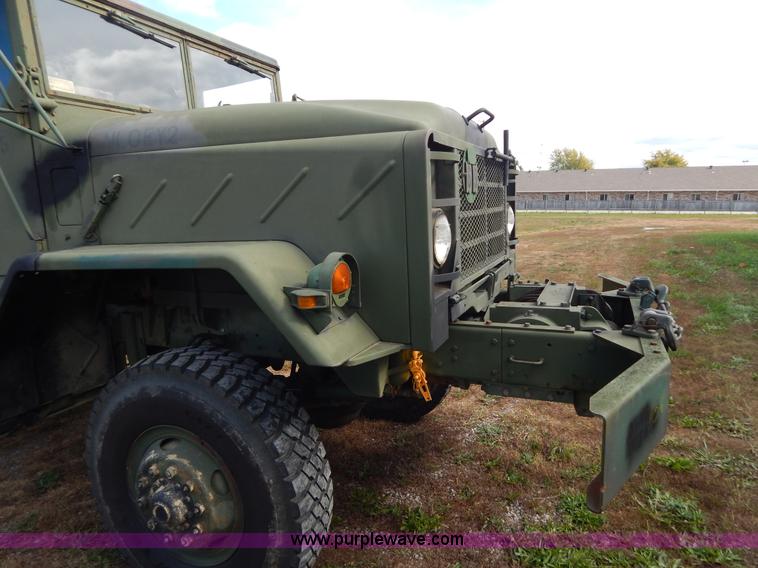 image for item B5933 1984 Am General M925 military truck