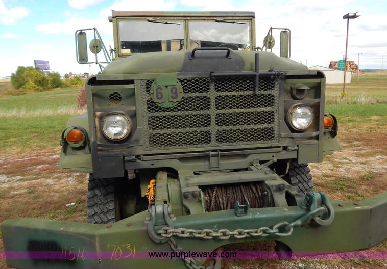 image for item B5933 1984 Am General M925 military truck