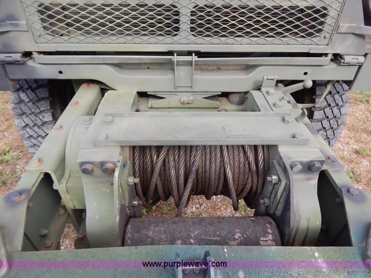 image for item B5933 1984 Am General M925 military truck